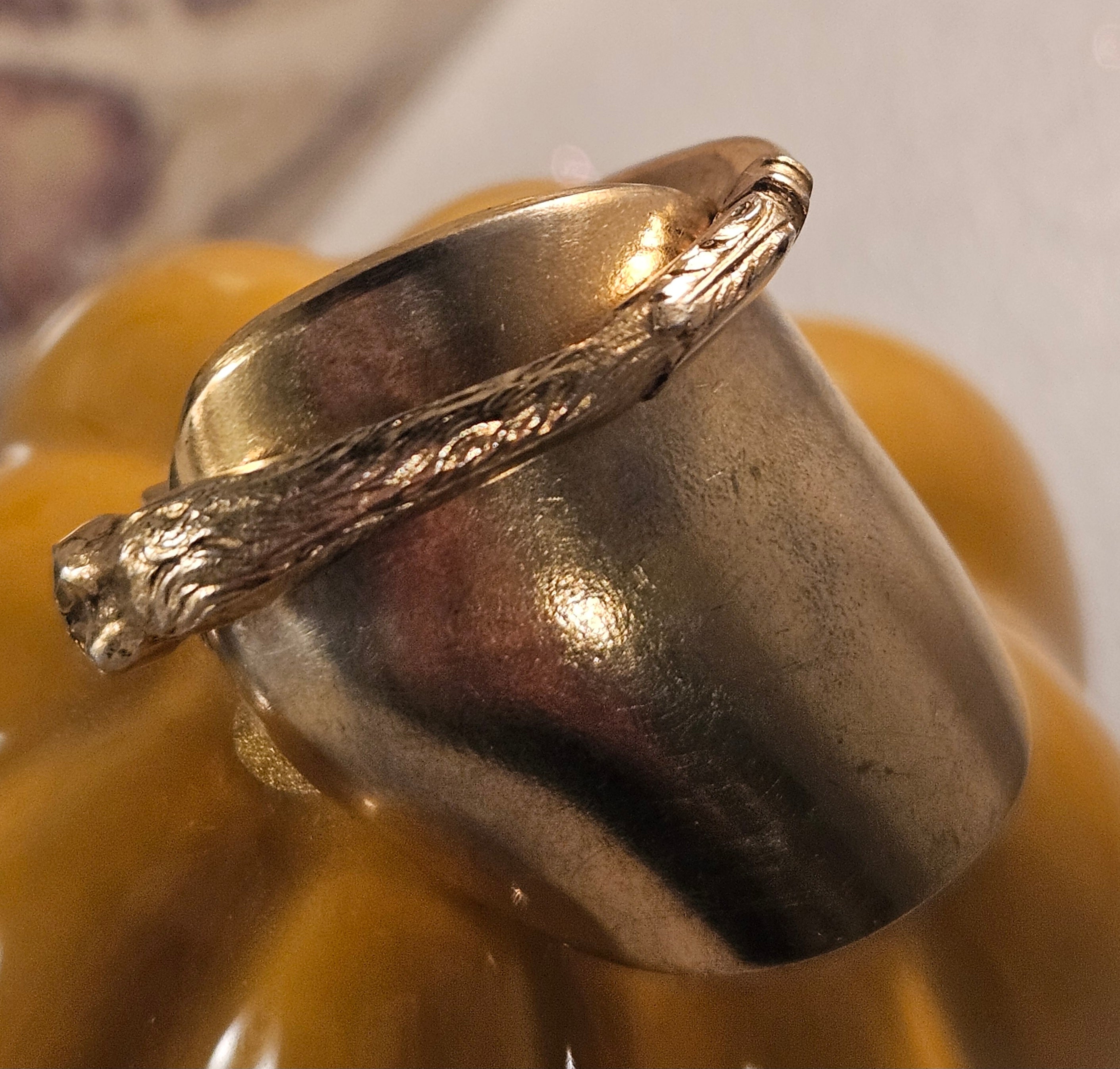 Bague élégante