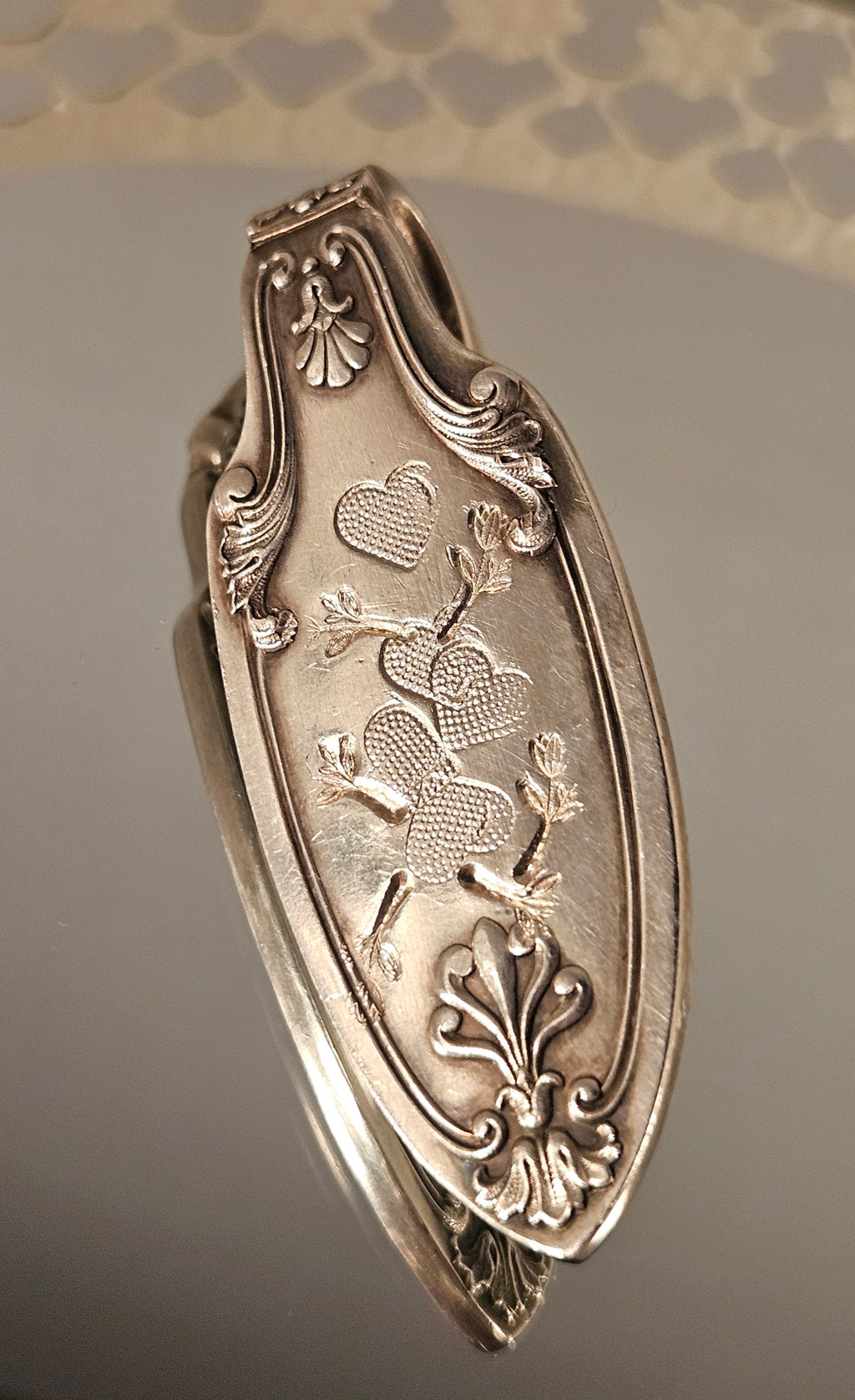 Bijou de cravate ou de foulard en argent
