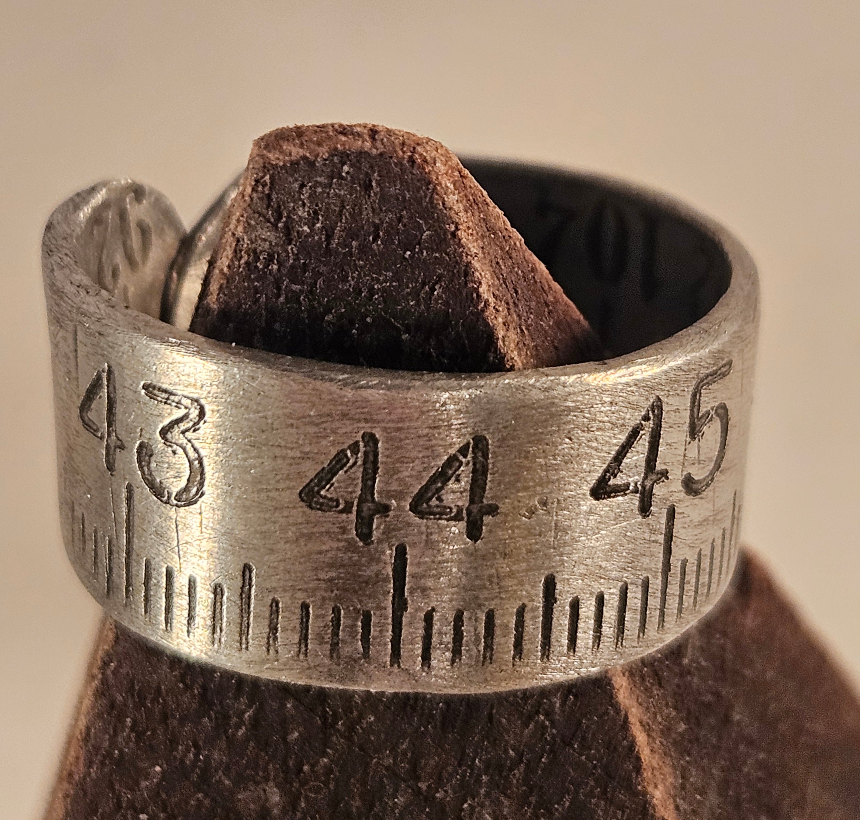 Bague "mètre" en aluminium