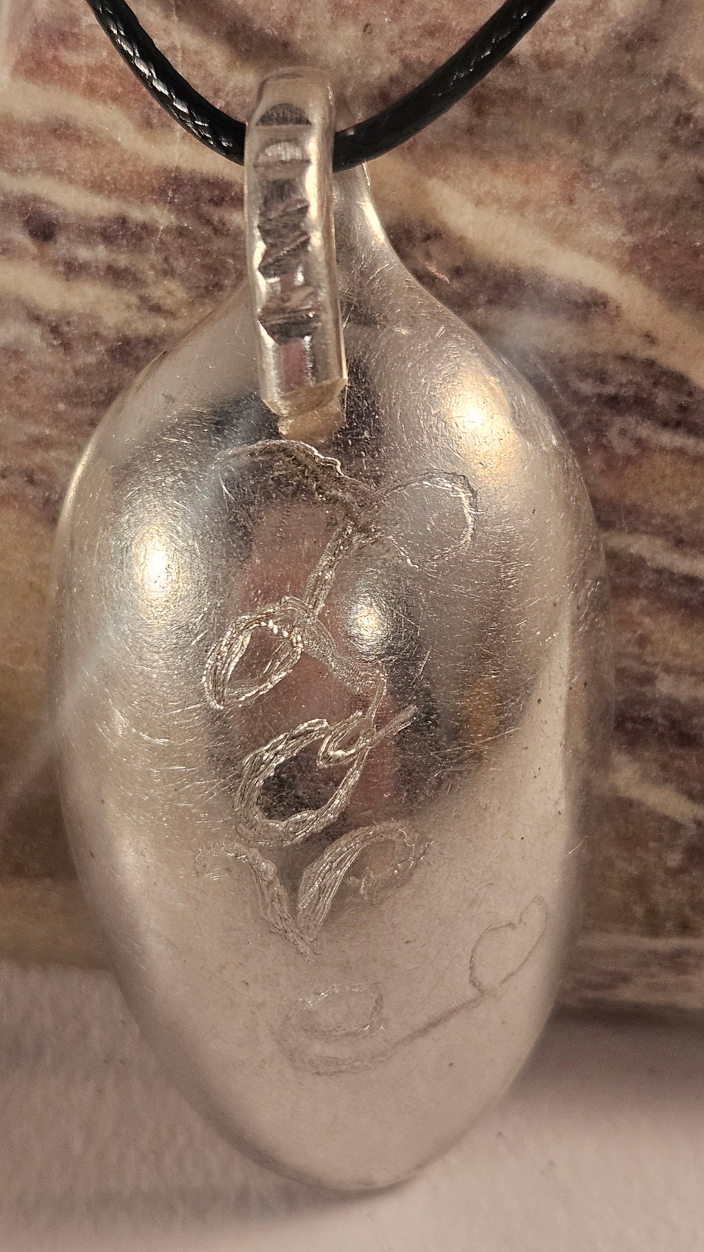 Pendentif "Love" en argent