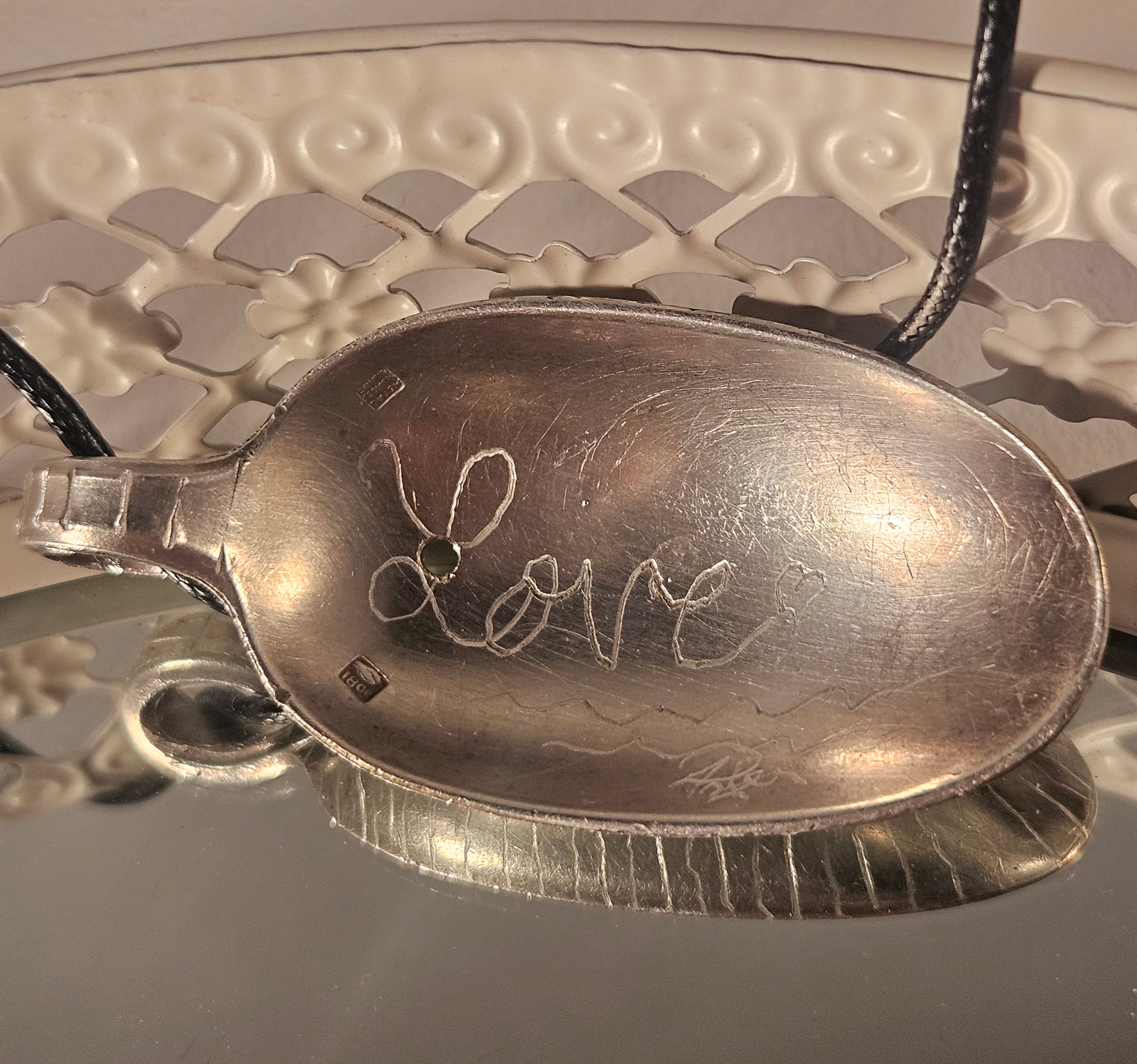Pendentif "feuille" en argent